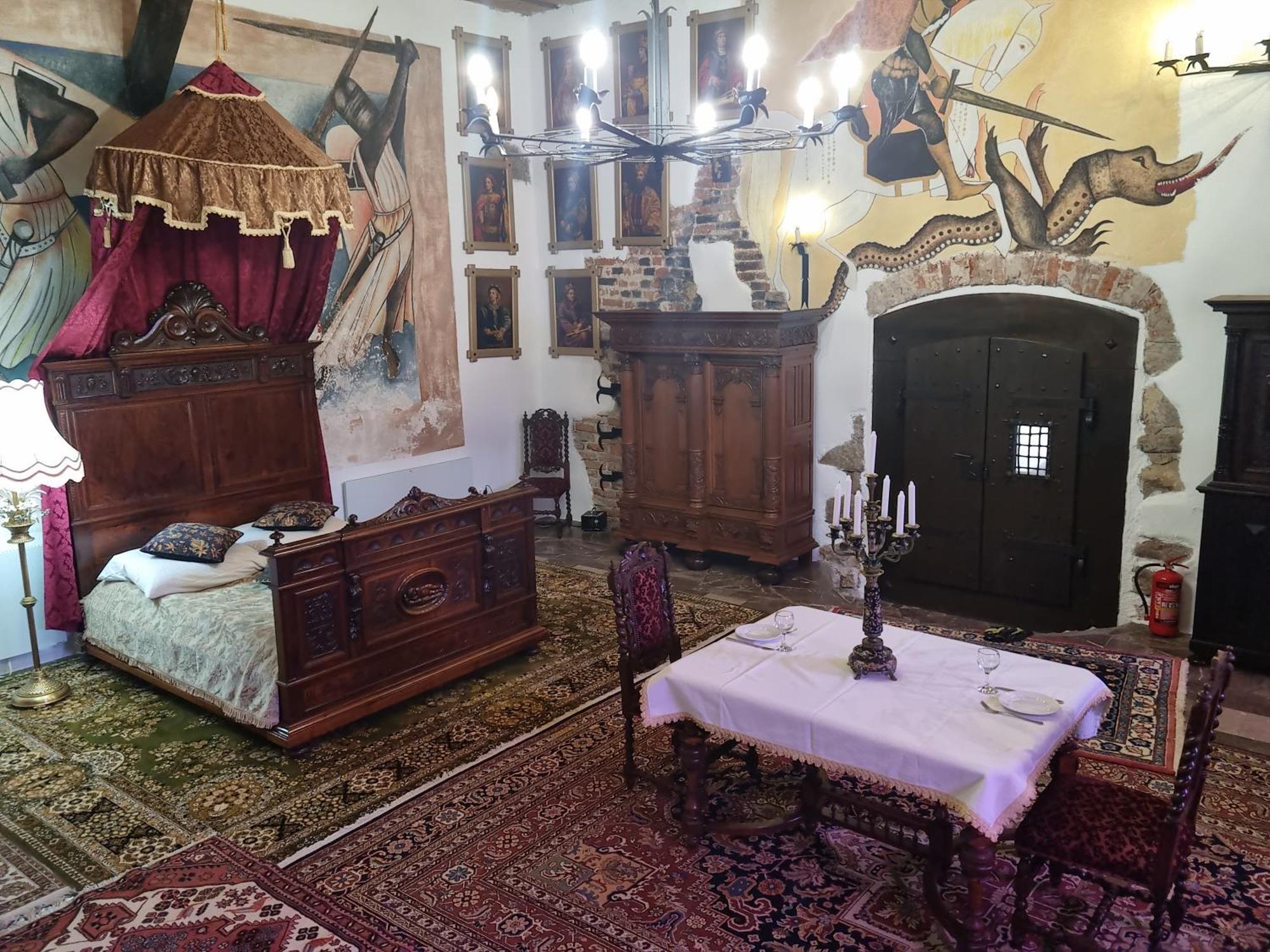 Zamek Rycerski Sobków Dış mekan fotoğraf