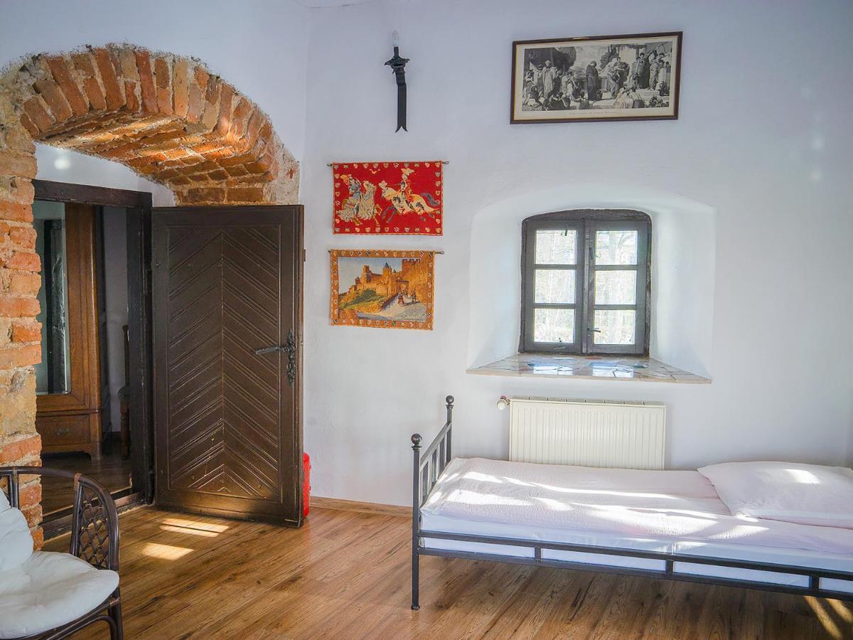 Zamek Rycerski Sobków Dış mekan fotoğraf